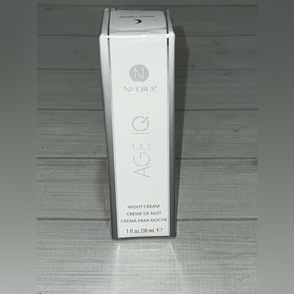 Neora AGE IQ Night Cream 1 Fl Oz 30 mL (7/2022) Skin Care Face